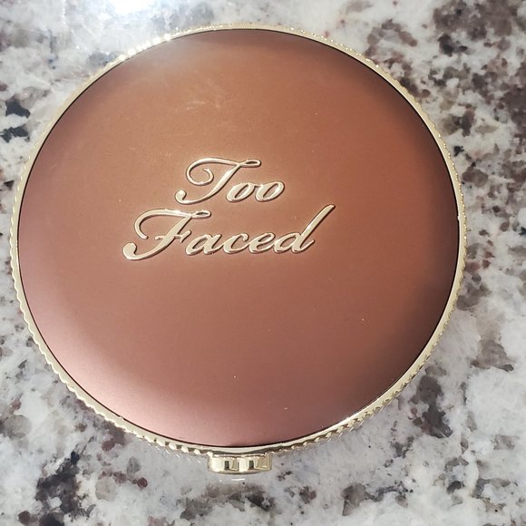 TooFaced Chocolate Soleil Matte Bronzer NEW **Scented - Picture 4 of 6